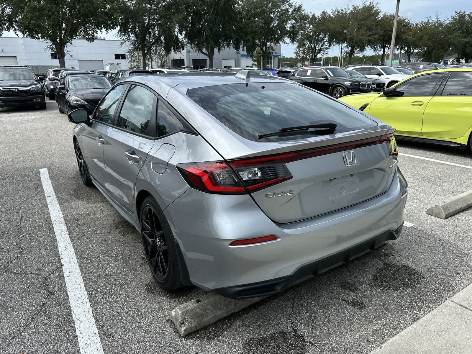 Used 2023 Honda Civic Sport image 6