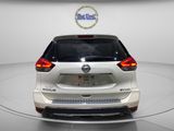 Used 2017 Nissan Rogue SV w/ SV Premium Package image 4