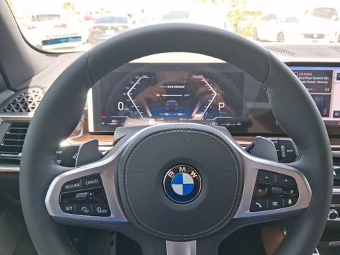 Used 2026 BMW X5 xDrive40i w/ M Sport Package AWD/4WD image 8