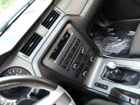 Used 2014 Ford Mustang GT RWD image 49
