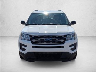 Used 2017 Ford Explorer FWD video 2