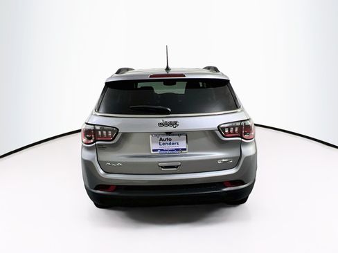 Used 2022 Jeep Compass Latitude AWD/4WD image 6