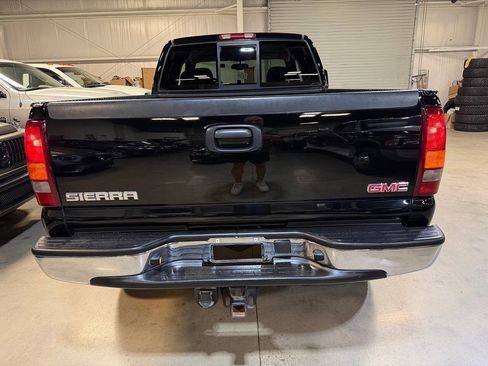 Used 2007 GMC Sierra 2500 SLE w/ Heavy-Duty Power Package AWD/4WD image 14