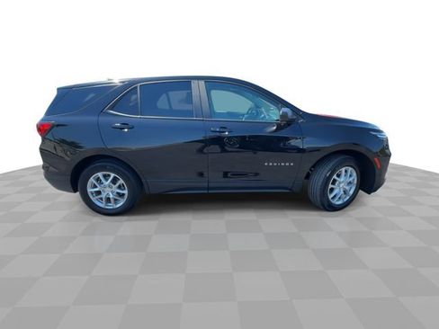 Certified 2024 Chevrolet Equinox LS w/ LS Convenience Package FWD image 9
