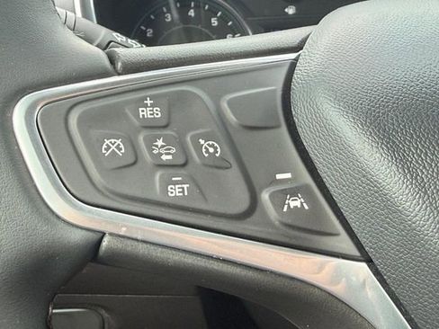 Used 2023 Chevrolet Equinox LT FWD image 13