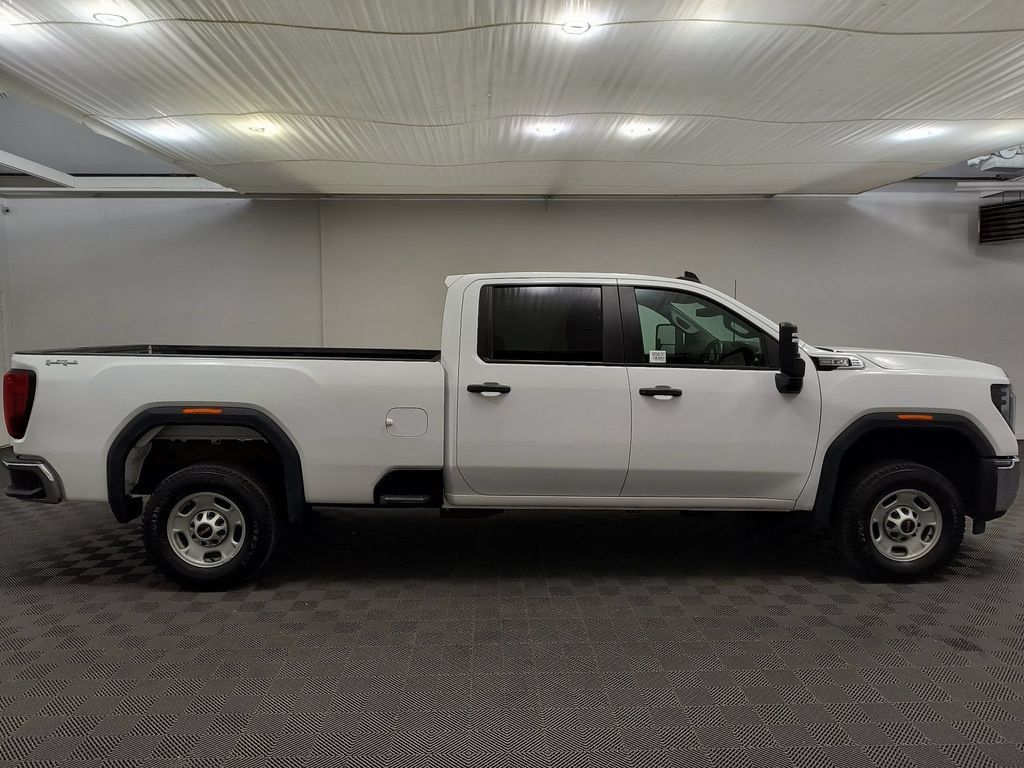 Used 2025 GMC Sierra 2500 Pro w/ Convenience Package AWD/4WD image 8