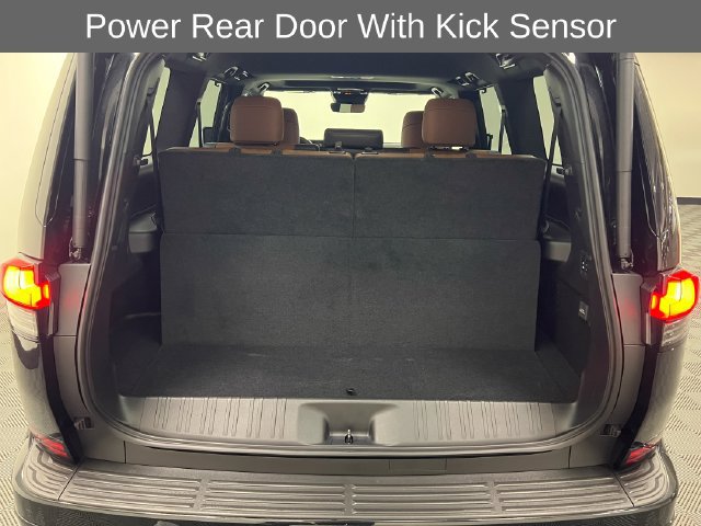 Certified 2025 Lexus GX 550 w/ Accessory Package (Z1) AWD/4WD image 8