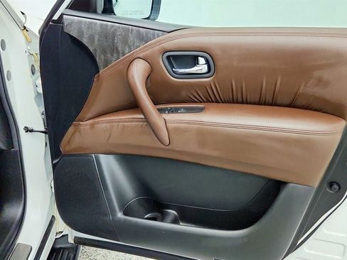 Used 2024 Nissan Armada Platinum w/ Captain's Chairs Package RWD image 25