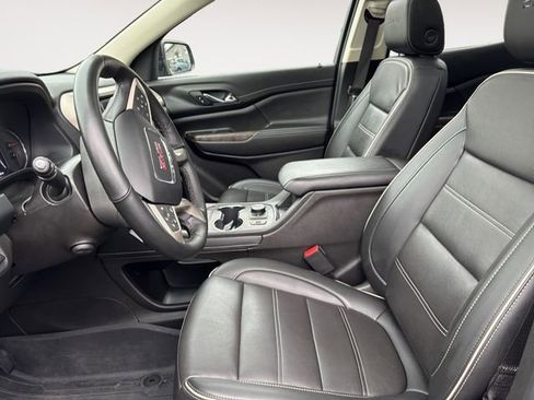 Used 2023 GMC Acadia Denali image 9