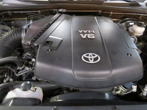 Used 2012 Toyota Tacoma PreRunner image 69