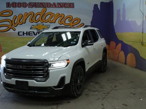 Used 2020 GMC Acadia AT4 image 2