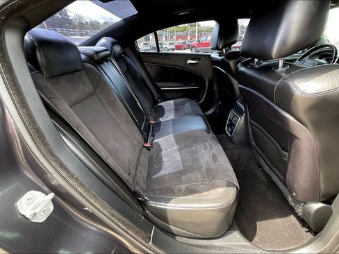 Used 2019 Dodge Charger R/T w/ Plus Group RWD image 23