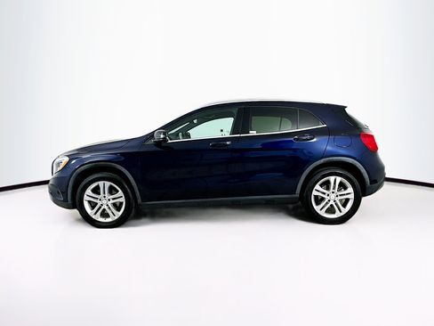 Used 2017 Mercedes-Benz GLA 250 4MATIC image 4