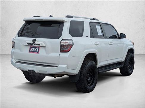 Used 2021 Toyota 4Runner SR5 Premium image 5