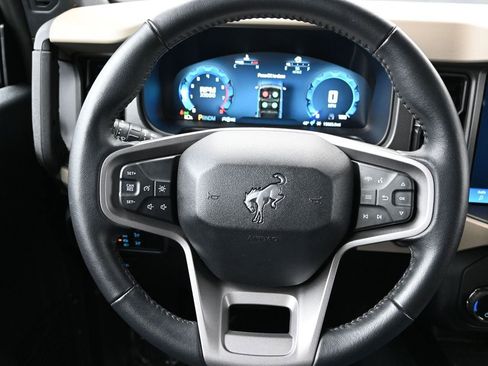 Used 2025 Ford Bronco Big Bend image 20