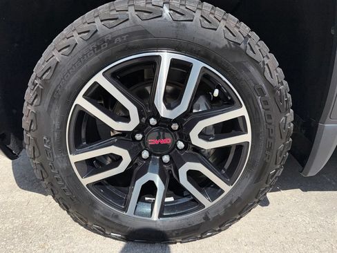 Used 2021 GMC Sierra 1500 AT4 w/ AT4 Premium Package AWD/4WD image 57