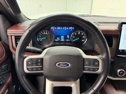 Used 2024 Ford Expedition Max Limited image 20