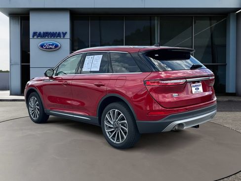 Used 2023 Lincoln Corsair Reserve FWD image 4
