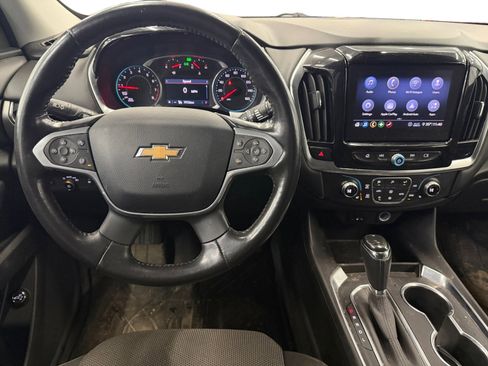 Used 2020 Chevrolet Traverse LT w/ Driver Confidence II Package image 12