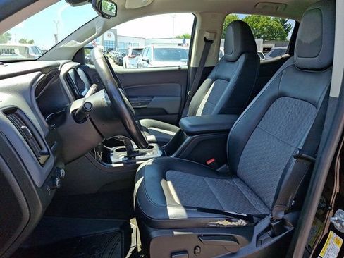 Used 2015 Chevrolet Colorado Z71 AWD/4WD image 17