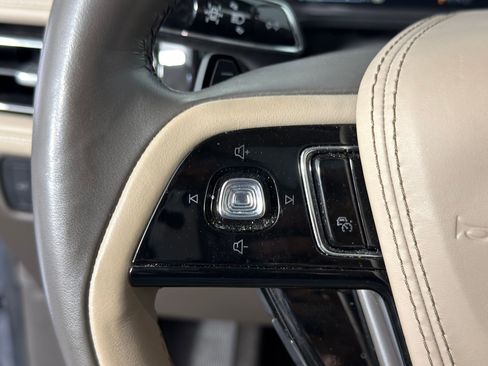 Used 2022 Lincoln Aviator Reserve w/ Equipment Group 201A image 14