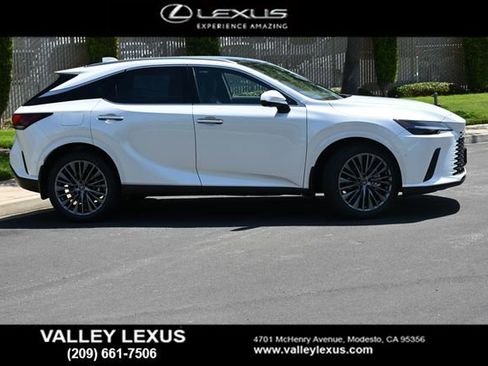 New 2026 Lexus RX 450h AWD image 3