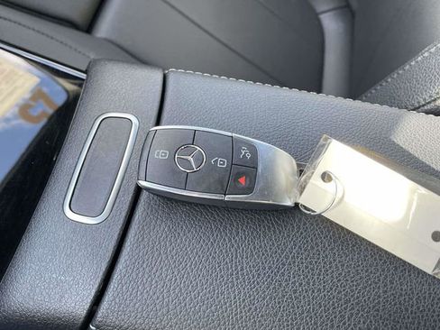 Used 2025 Mercedes-Benz CLA 250 4MATIC image 30