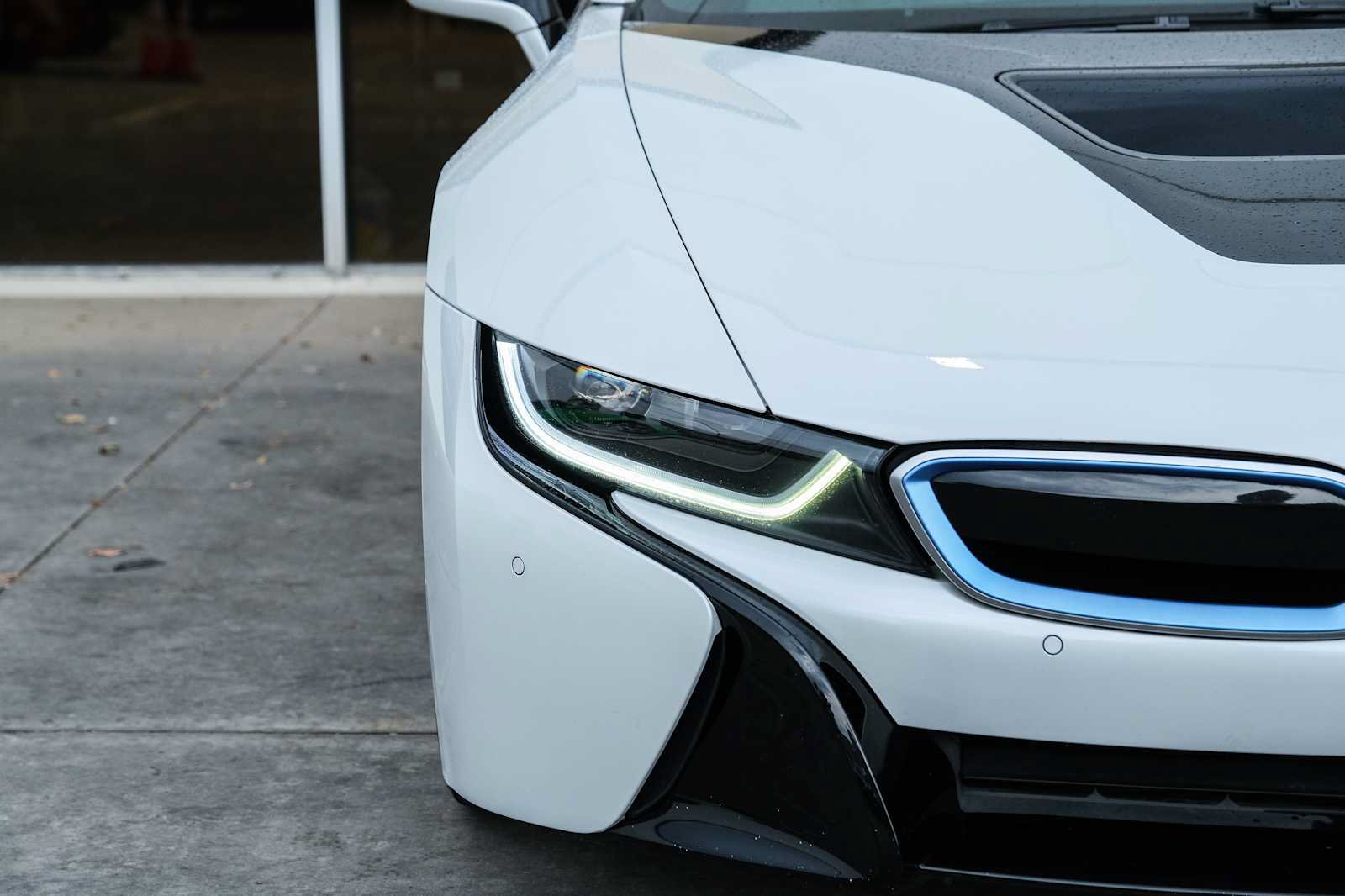 Used 2015 BMW i8 AWD/4WD image 4