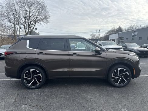 Used 2022 Mitsubishi Outlander SEL image 7