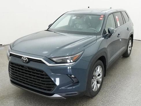 New 2026 Toyota Grand Highlander Limited image 16