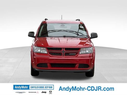 Used 2020 Dodge Journey SE w/ SE Popular Equipment Group image 2