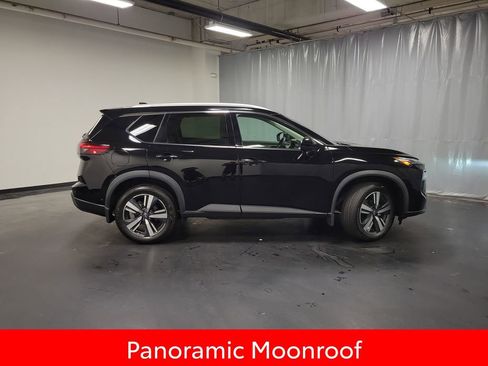 Used 2024 Nissan Rogue SL w/ SL Premium Package FWD image 9