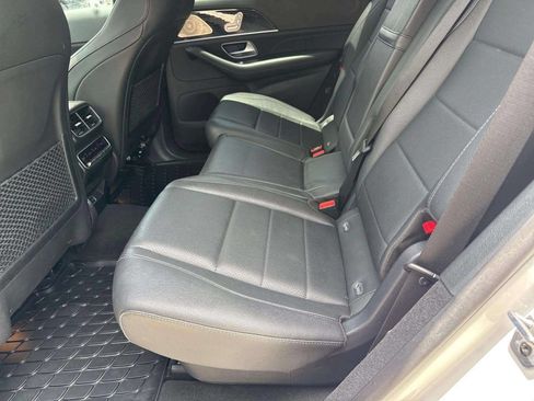 Used 2024 Mercedes-Benz GLS 450 4MATIC image 37