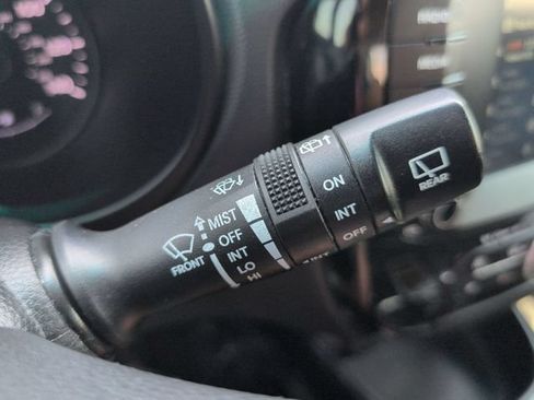 Used 2018 Kia Soul ! FWD image 24