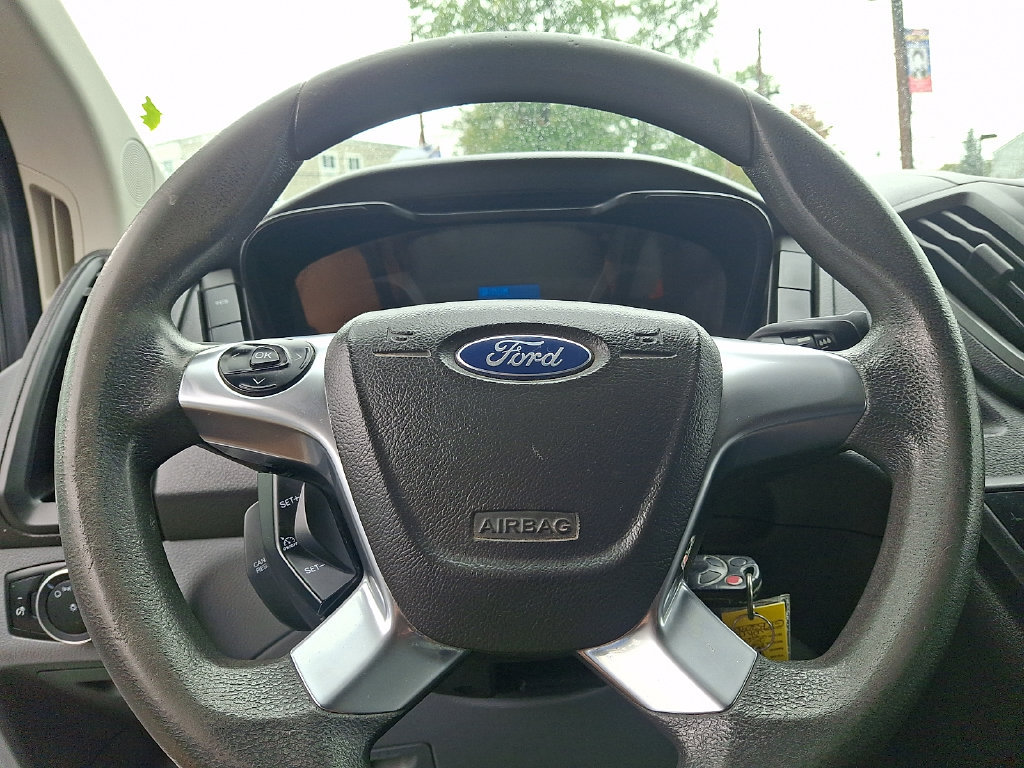Used 2016 Ford Transit 250 130 Low Roof w/ Exterior Upgrade Package RWD image 19