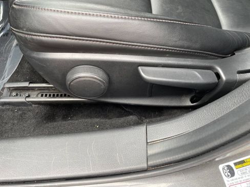 Used 2021 MAZDA MAZDA3 s image 20