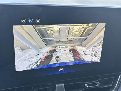 Used 2025 Chevrolet Equinox RS image 18