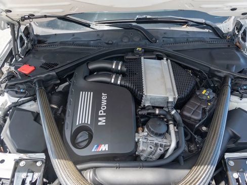 Used 2015 BMW M4 Coupe RWD image 31