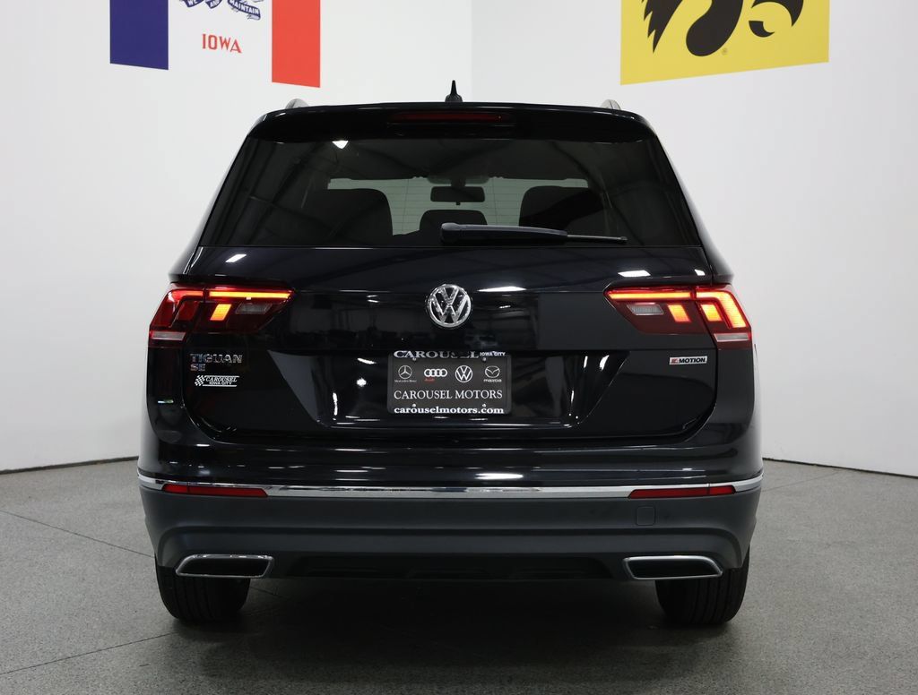 Used 2020 Volkswagen Tiguan SE AWD/4WD image 11