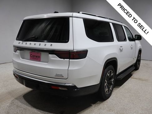 Used 2024 Jeep Wagoneer L Series III w/ Flexible Seating Group image 2