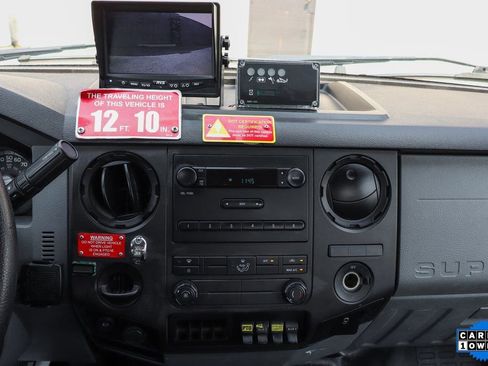 Used 2019 Ford F650 2WD Regular Cab Super Duty image 25