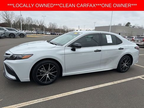 Used 2024 Toyota Camry SE image 28