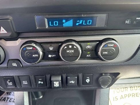 Used 2021 Toyota Tacoma TRD Off-Road image 16