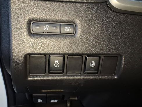 Certified 2024 Nissan Murano SV image 14