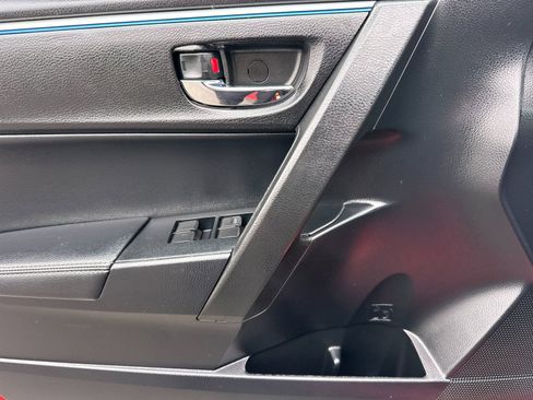 Used 2016 Toyota Corolla S FWD image 10