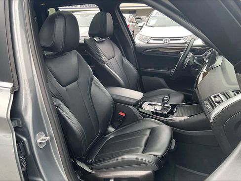 Used 2023 BMW X3 xDrive30i w/ Premium Package image 10