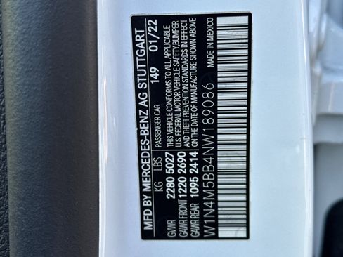 Certified 2022 Mercedes-Benz GLB 35 AMG GLB 35 AMG image 39