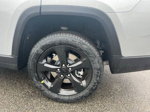 New 2025 Jeep Grand Cherokee L Limited w/ Black Appearance Package image 12