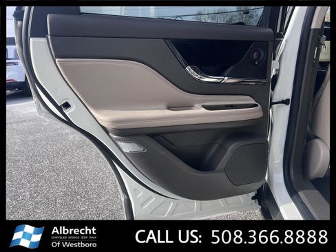 Used 2022 Lincoln Corsair Reserve w/ Equipment Group 201A image 14