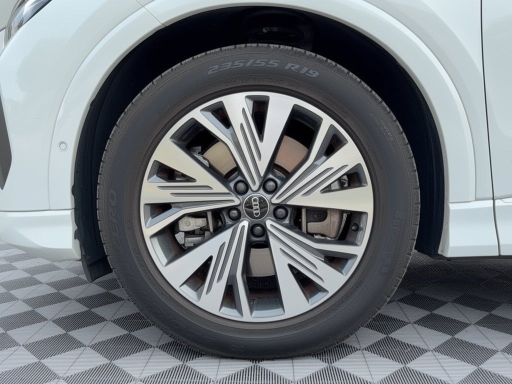 Used 2023 Audi Q4 e-tron Premium Plus RWD image 13